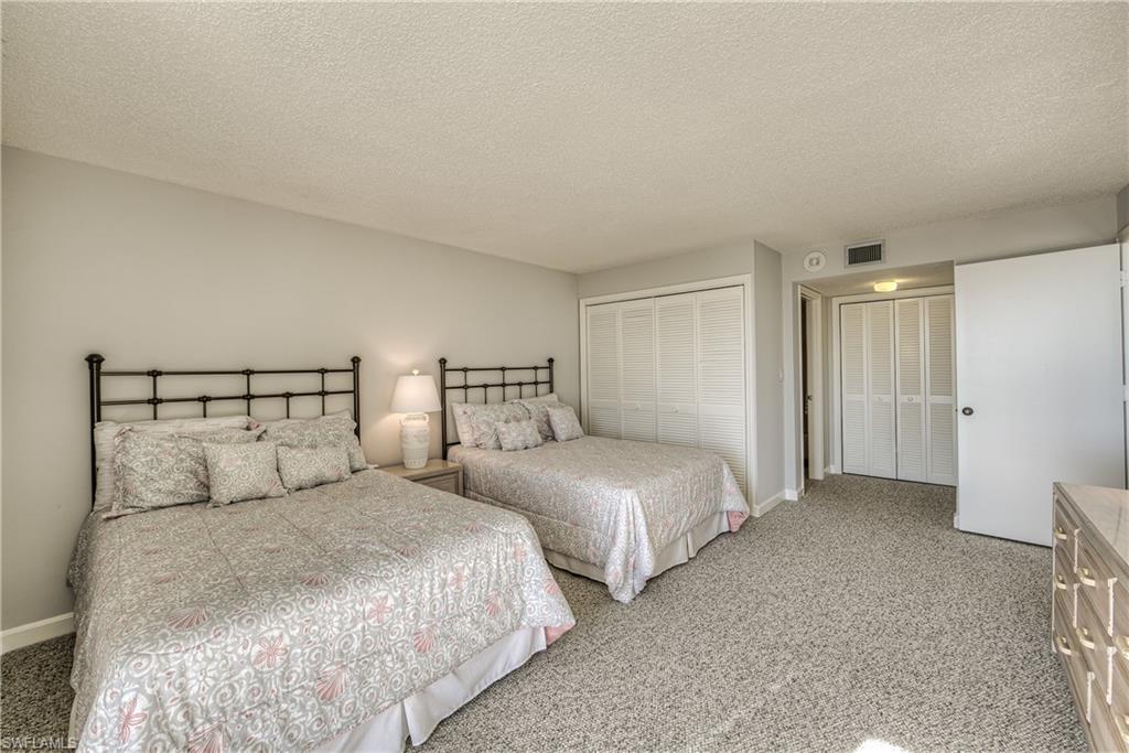 CRECIENTE CONDO EAST - Residential
