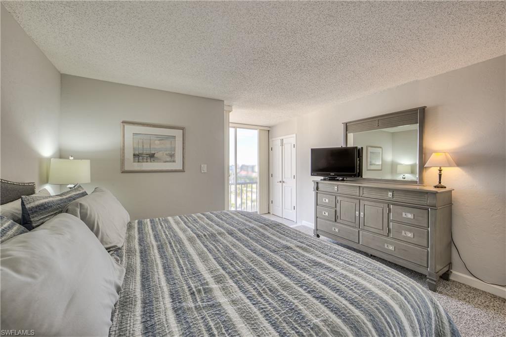 CRECIENTE CONDO EAST - Residential