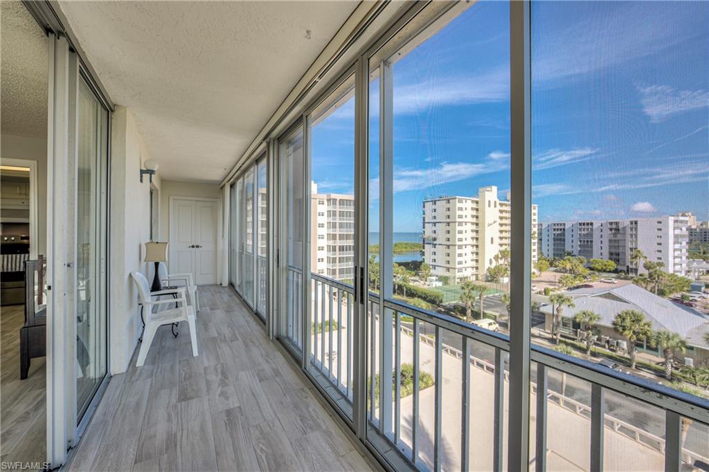 CRECIENTE CONDO EAST - Residential
