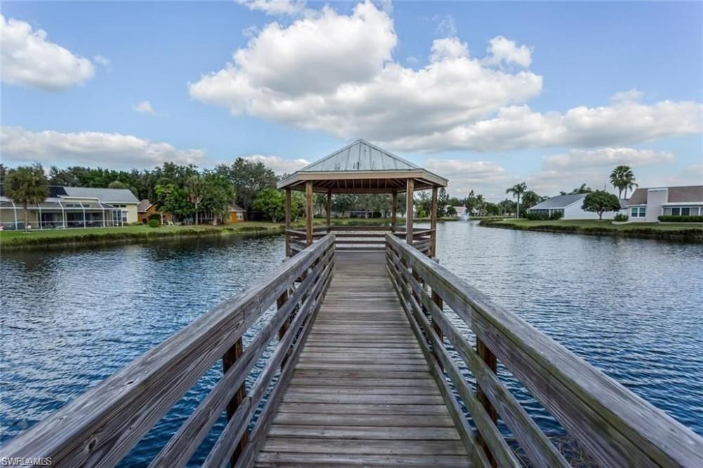 WILLOWBROOK - Residential