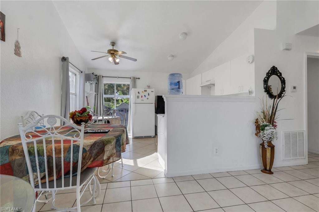 SAN CARLOS PARK - Residential Income