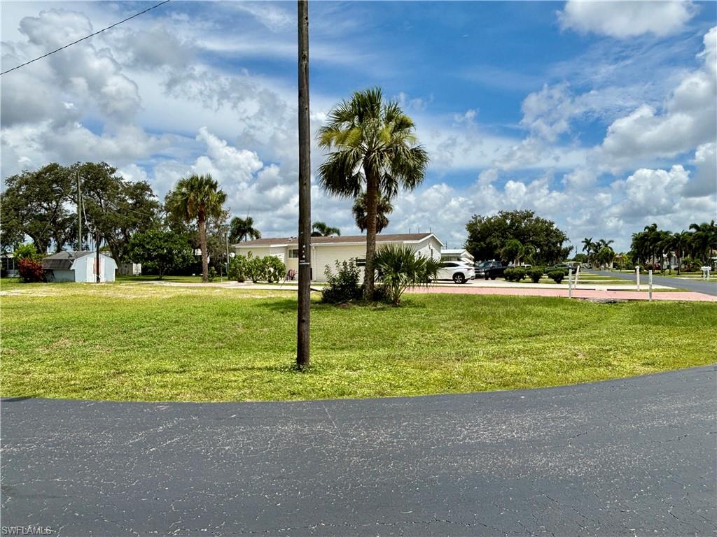 IMPERIAL BONITA ESTATES - Land