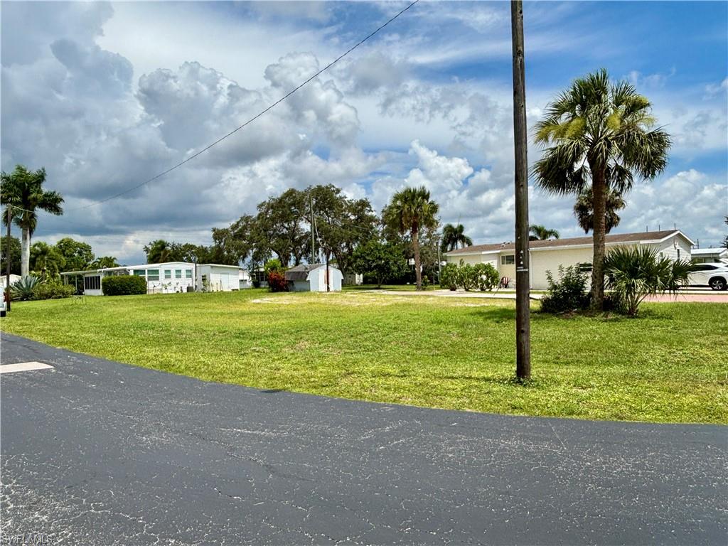 IMPERIAL BONITA ESTATES - Land