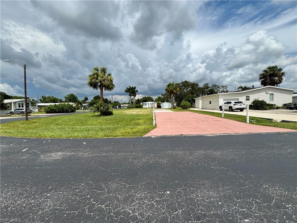 IMPERIAL BONITA ESTATES - Land