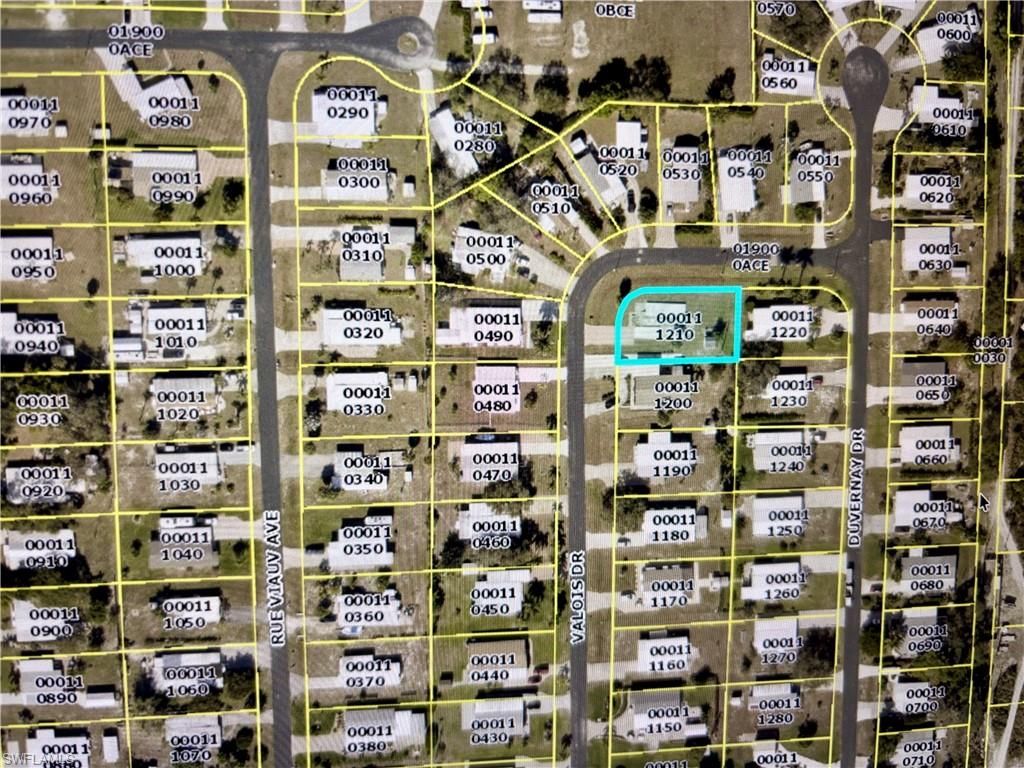 IMPERIAL BONITA ESTATES - Land