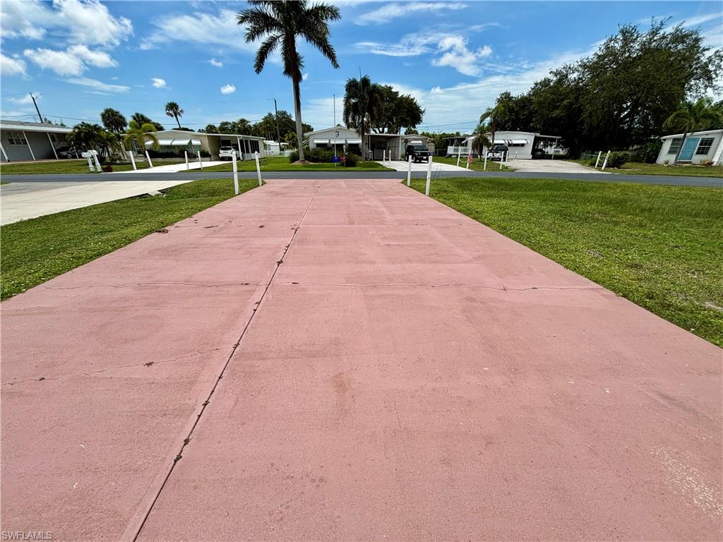 IMPERIAL BONITA ESTATES - Land