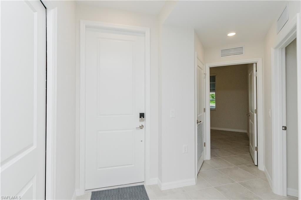 IBIS LANDING - Residential Lease