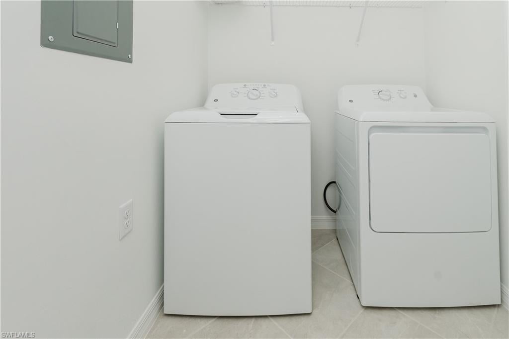 IBIS LANDING - Residential Lease