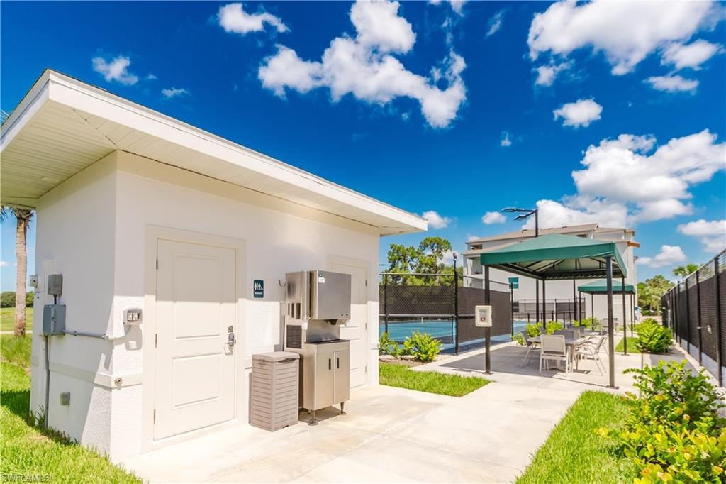 IBIS LANDING - Residential Lease