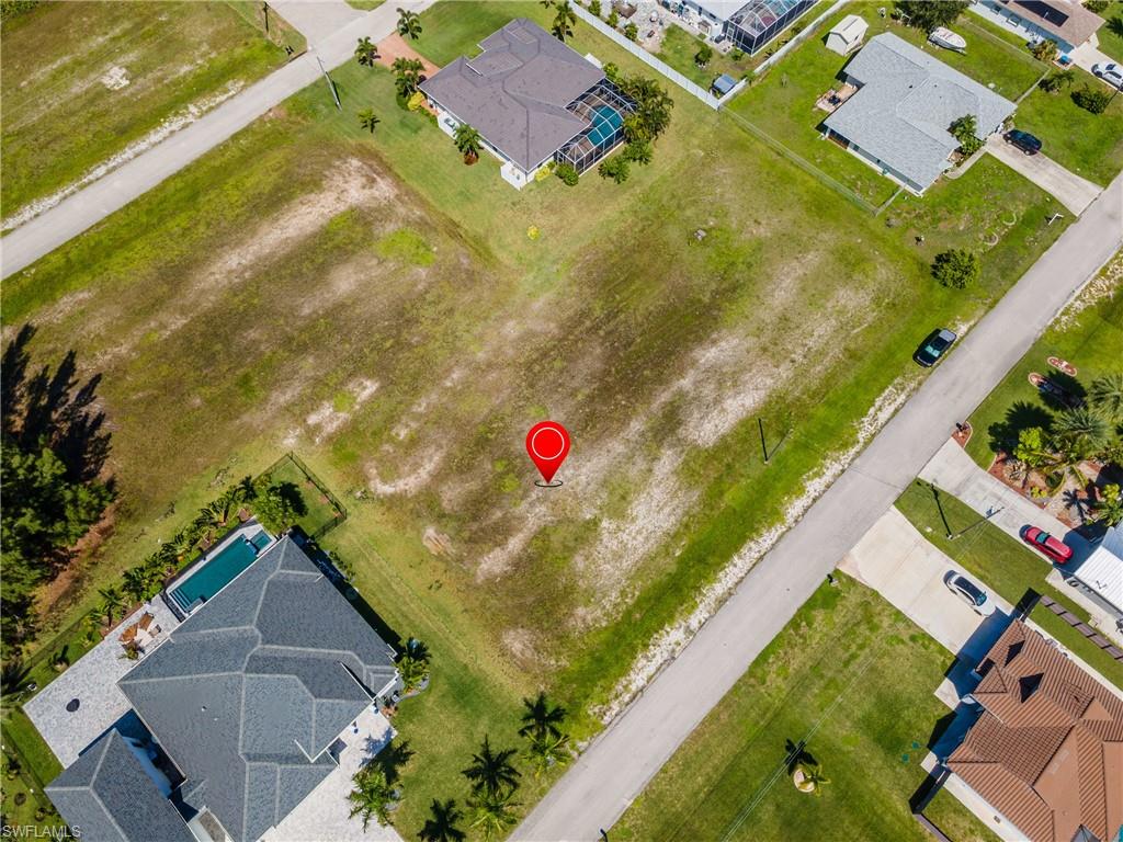 CAPE CORAL - Land