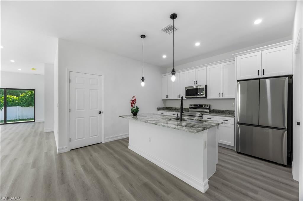 FORT MYERS SHORES - Residential