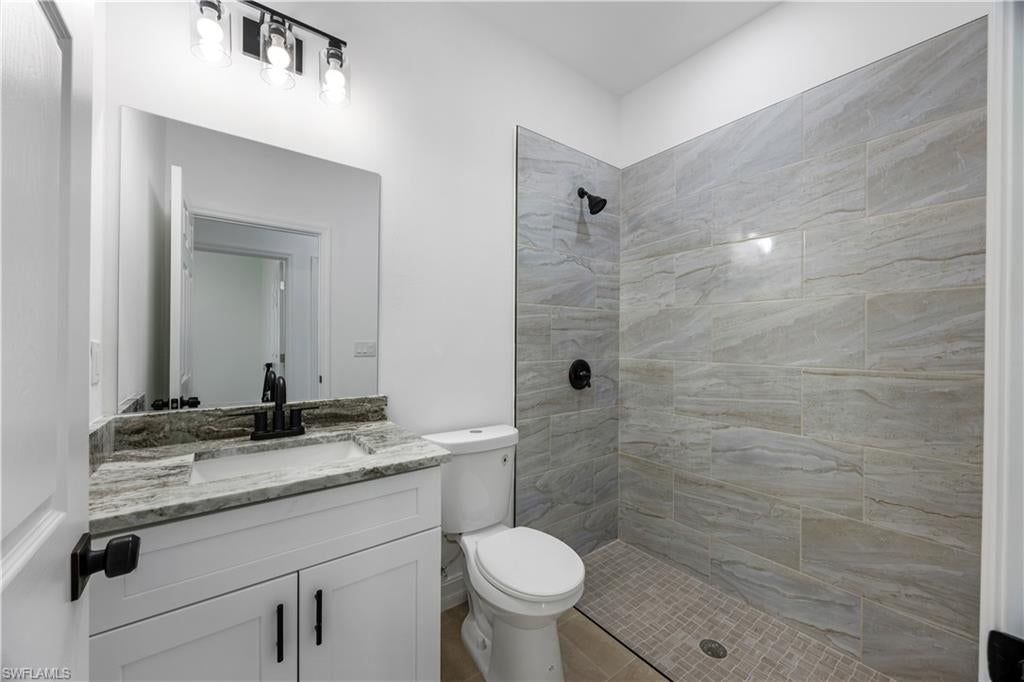 FORT MYERS SHORES - Residential