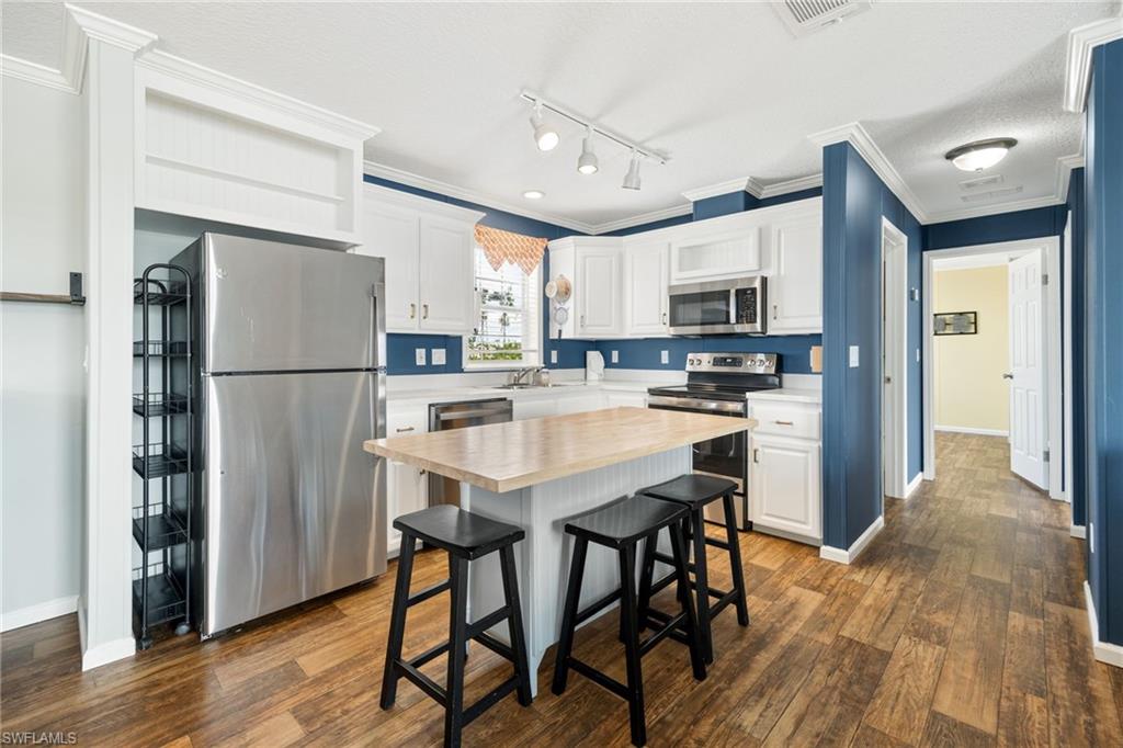 CHERRY ESTATES - Residential