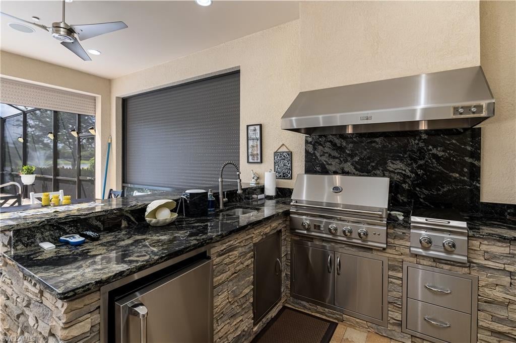 PEBBLE POINTE - Residential