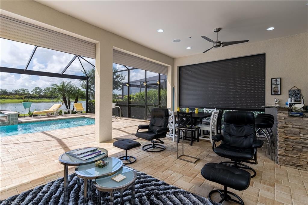 PEBBLE POINTE - Residential