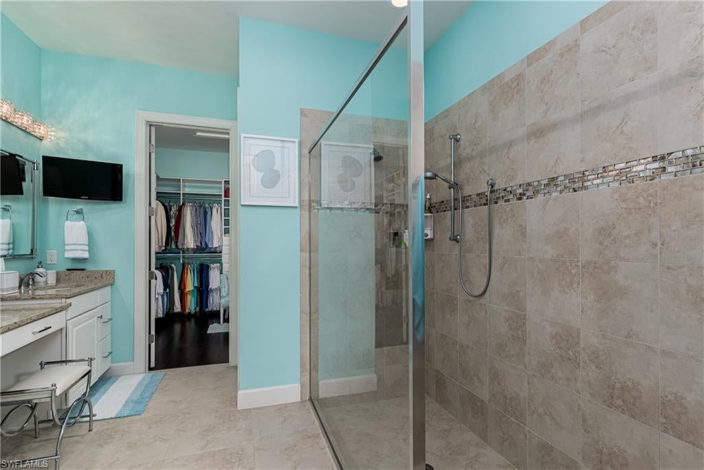 PEBBLE POINTE - Residential