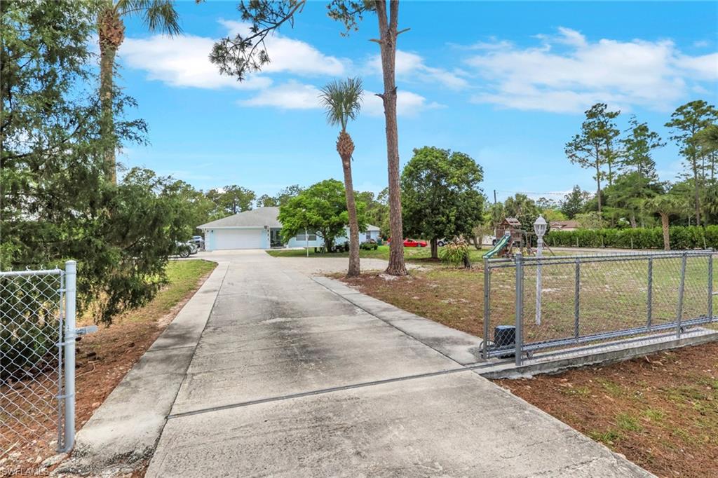 GOLDEN GATE ESTATES - Residential