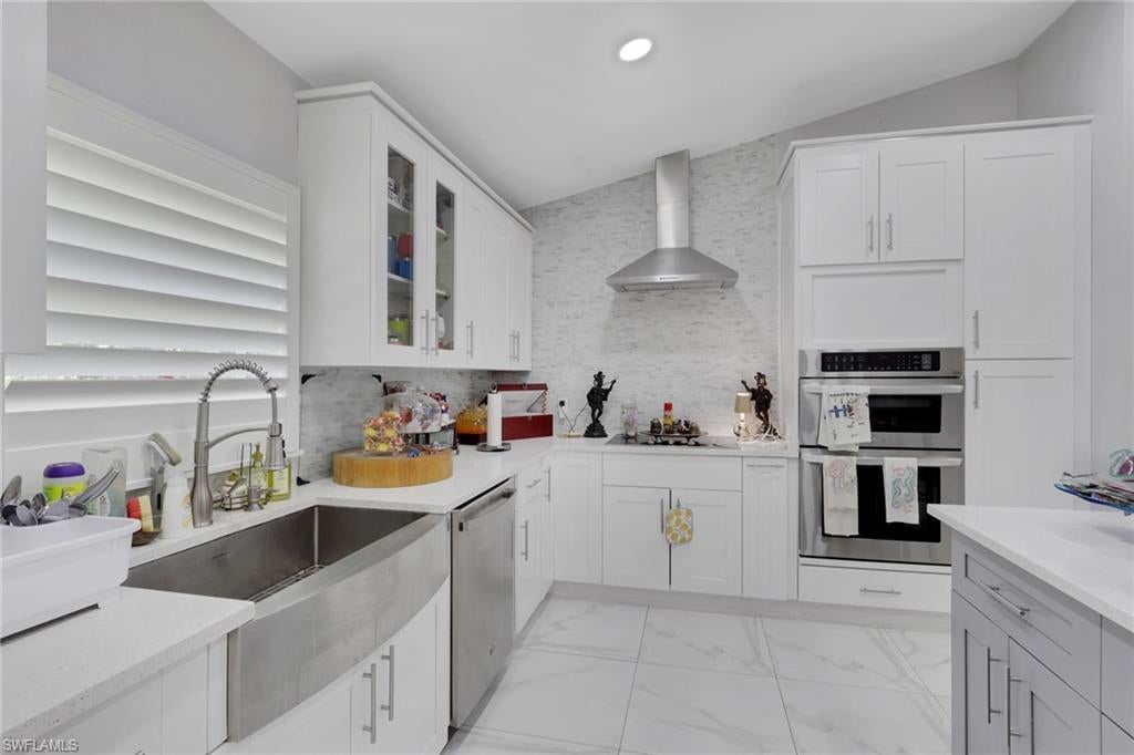 GOLDEN GATE ESTATES - Residential