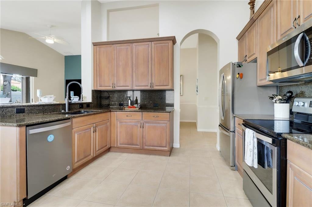 CASCADES AT ESTERO - Residential