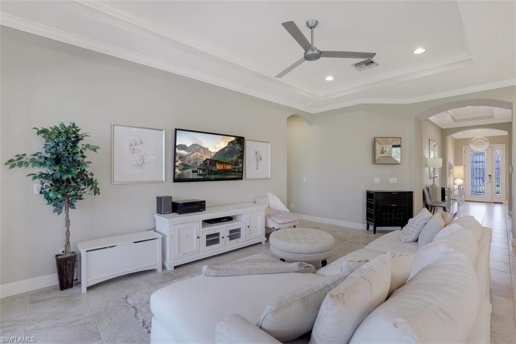 PEBBLE POINTE - Residential