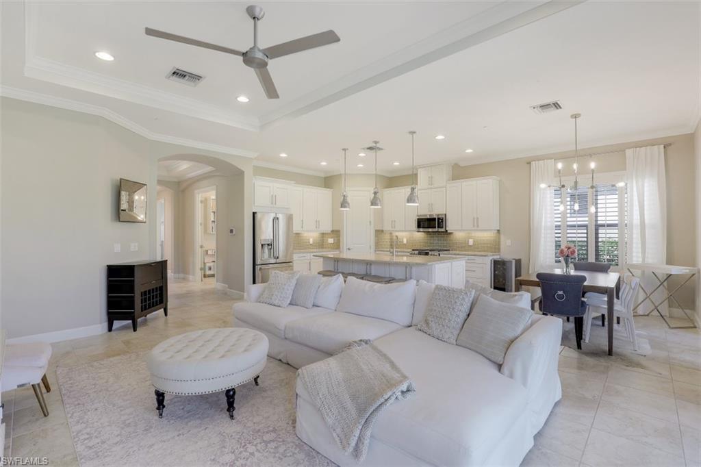 PEBBLE POINTE - Residential