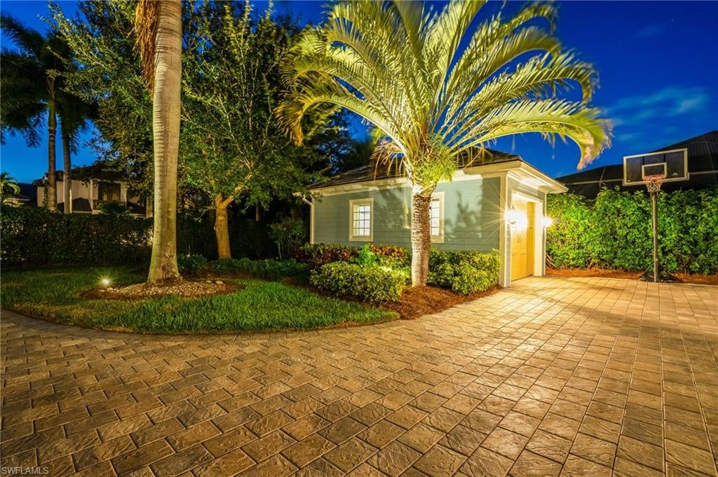 BUTTONWOOD HARBOR - Residential