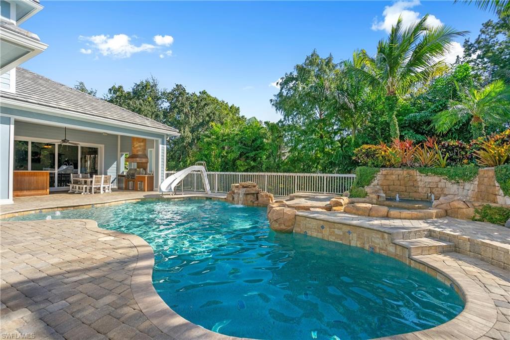 BUTTONWOOD HARBOR - Residential