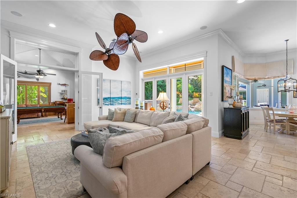 BUTTONWOOD HARBOR - Residential