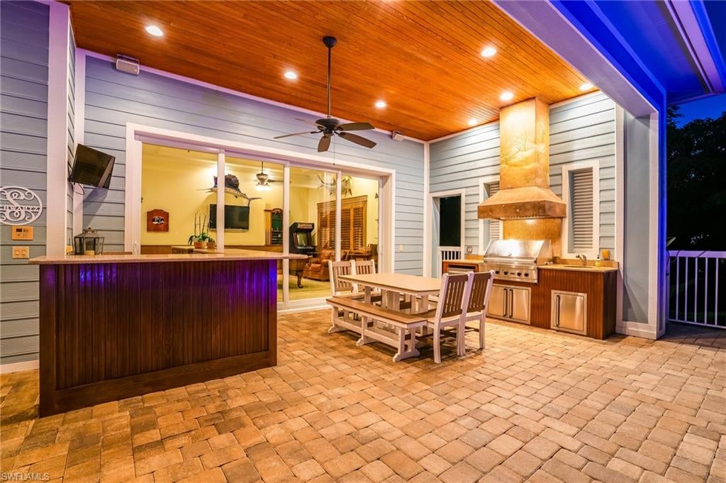 BUTTONWOOD HARBOR - Residential