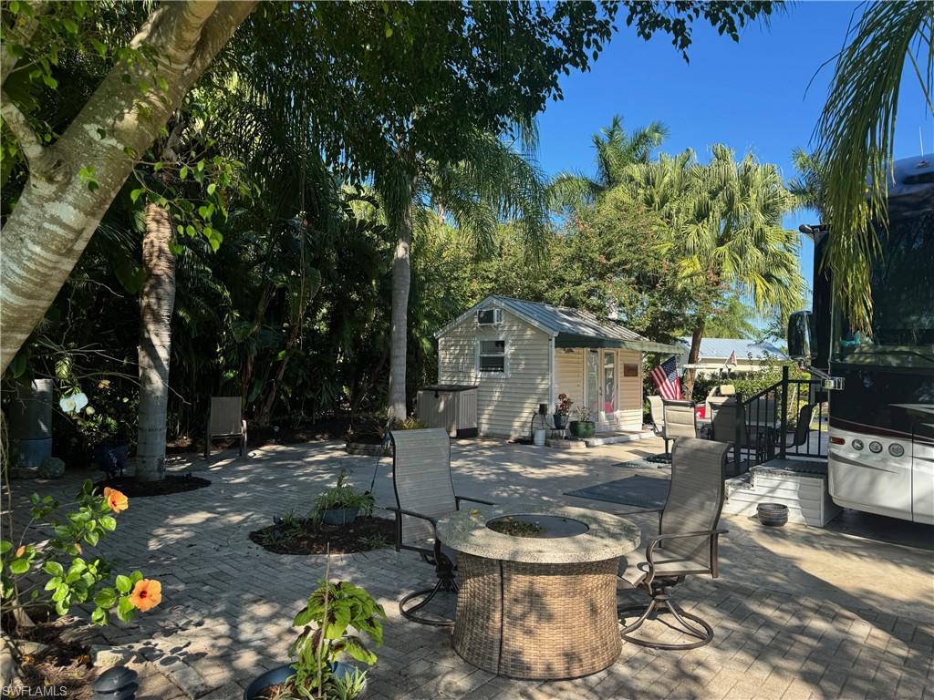 RIVERBEND MOTORCOACH RESORT - Land
