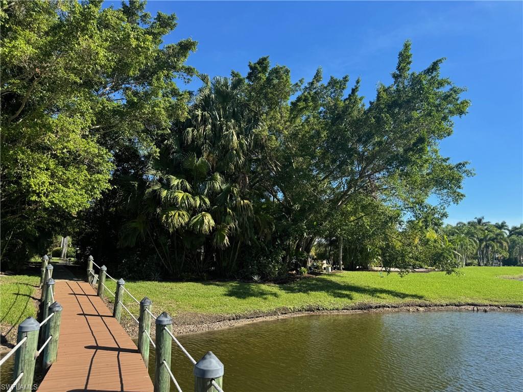 RIVERBEND MOTORCOACH RESORT - Land