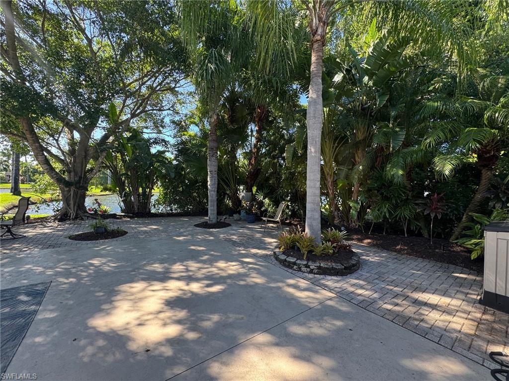 RIVERBEND MOTORCOACH RESORT - Land