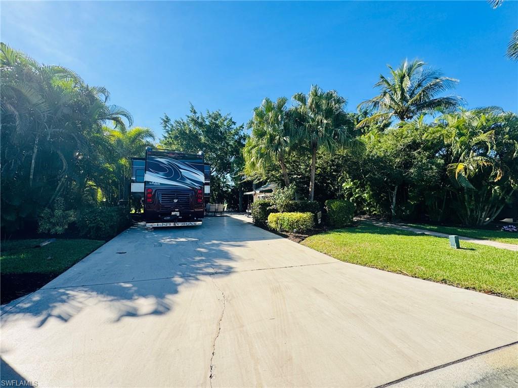 RIVERBEND MOTORCOACH RESORT - Land