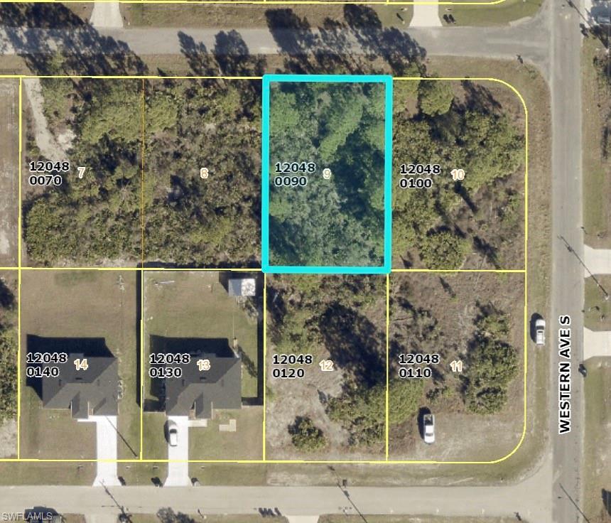 LEHIGH ACRES - Land