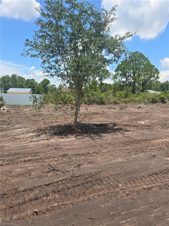 LEHIGH ACRES - Land