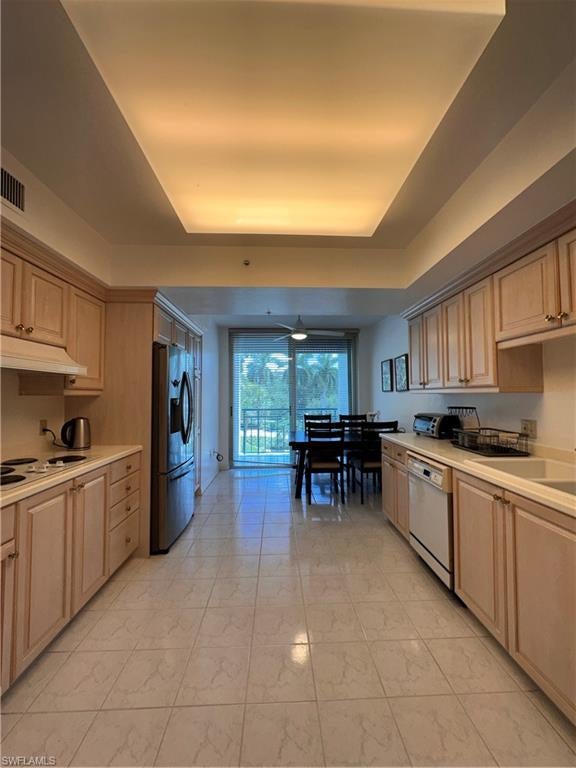 CLARIDGE - Residential Lease