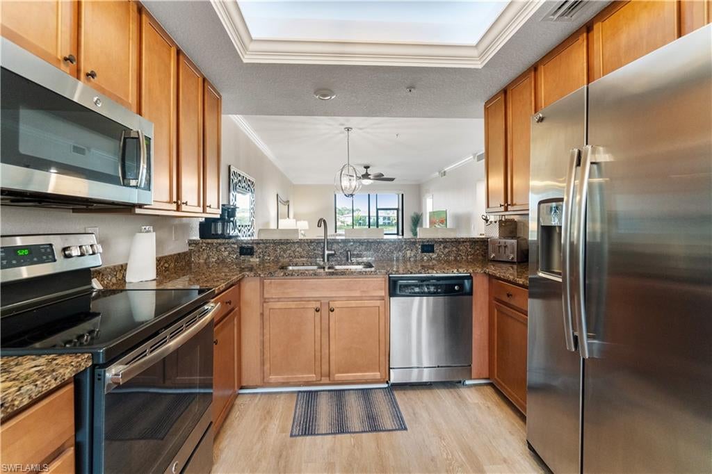 TREVI - Residential Lease