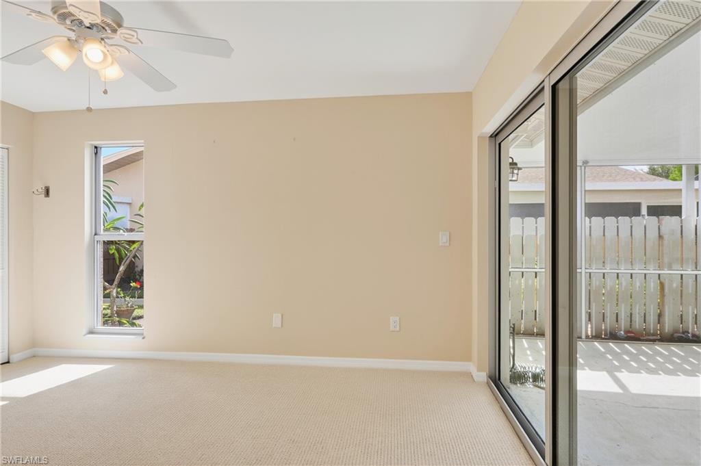 PALM LAKES - Residential