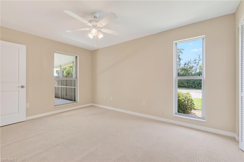 PALM LAKES - Residential