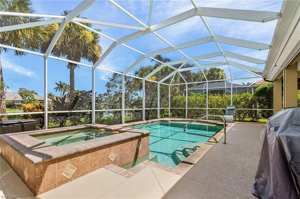 REFLECTION LAKES OF NAPLES - Residential