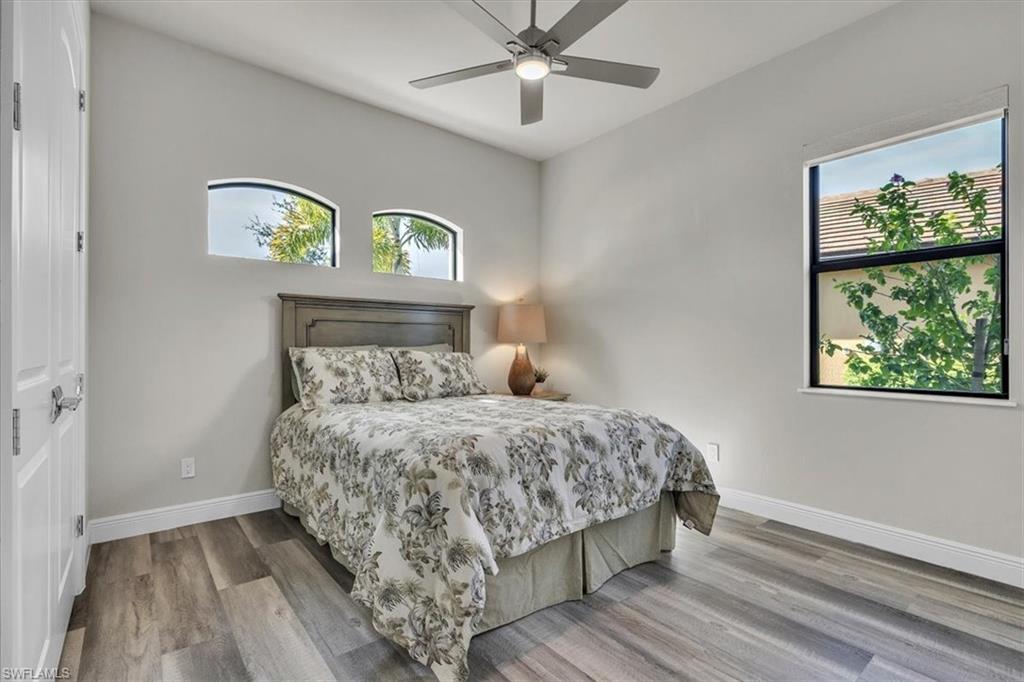 COUNTRY CLUB - Residential