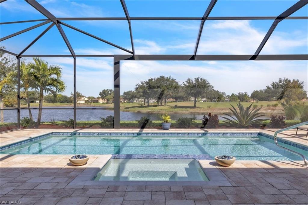 COUNTRY CLUB - Residential