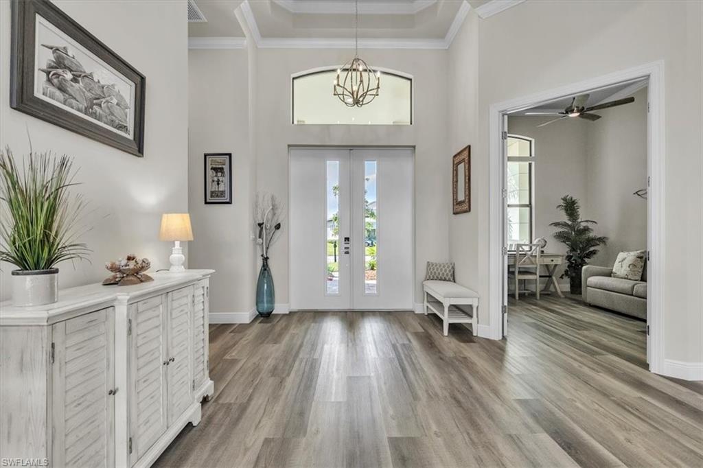 COUNTRY CLUB - Residential