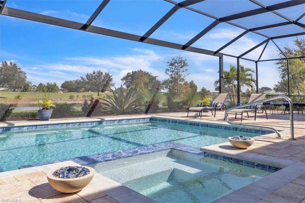 COUNTRY CLUB - Residential