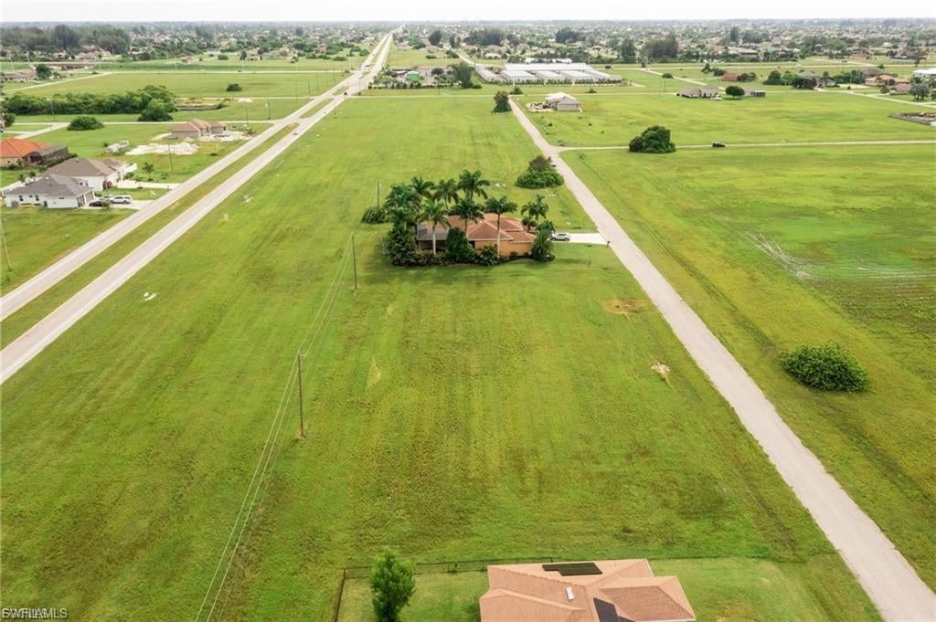 CAPE CORAL - Land
