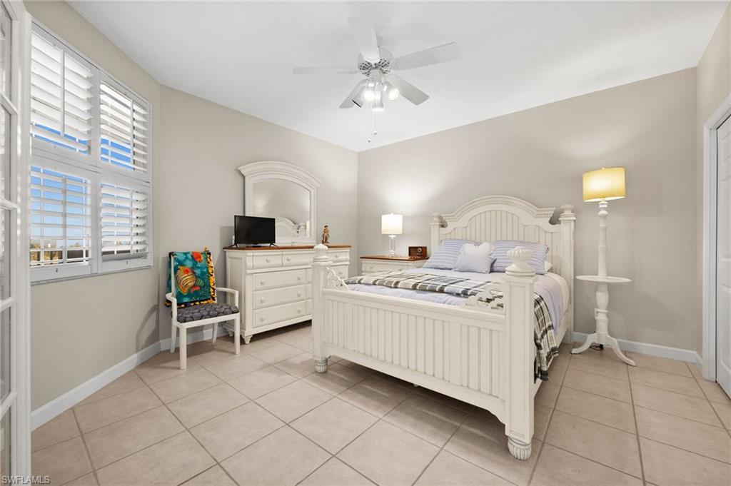 VINTAGE BAY - Residential