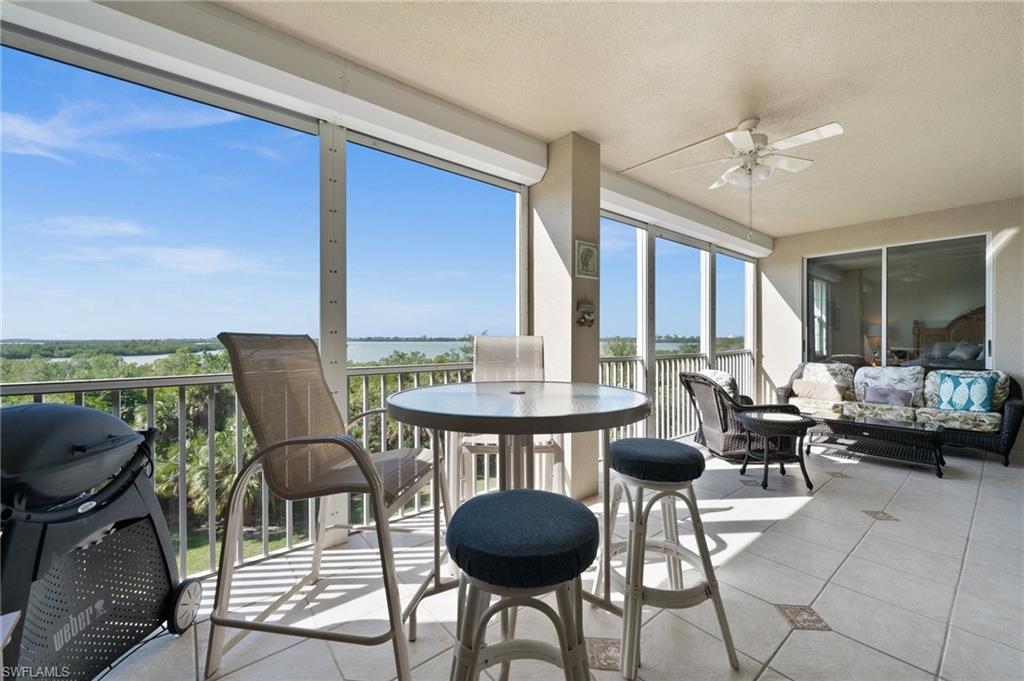 VINTAGE BAY - Residential