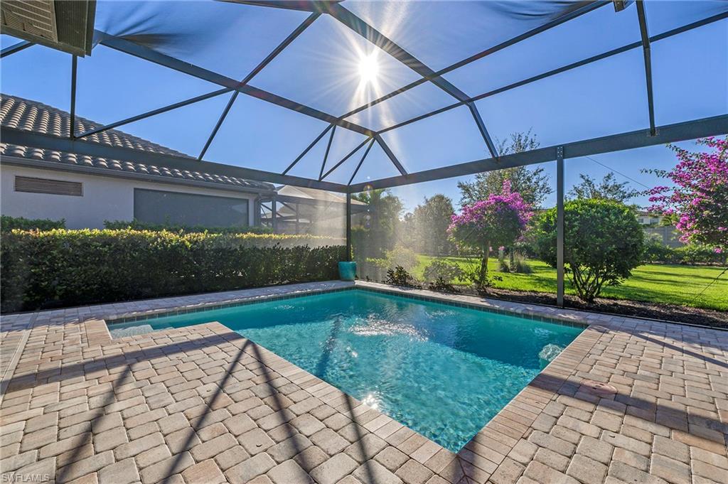 PEBBLE POINTE - Residential