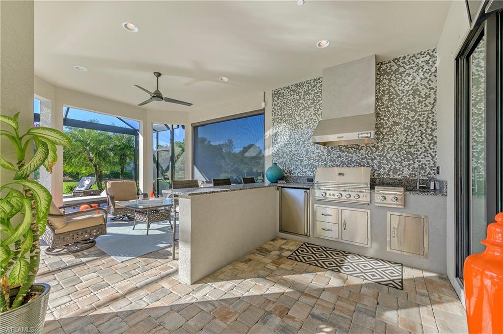 PEBBLE POINTE - Residential