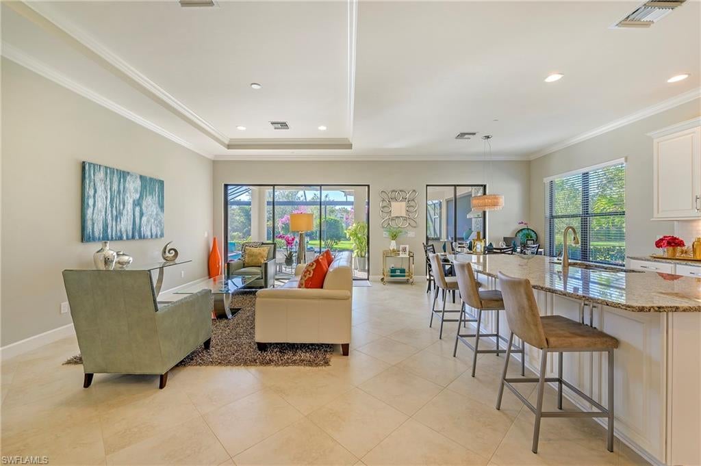 PEBBLE POINTE - Residential